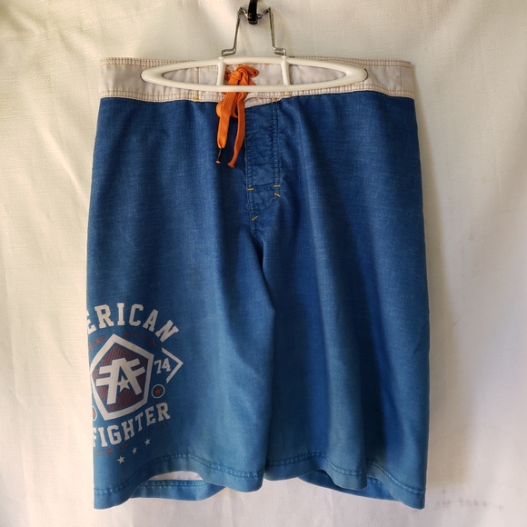 American Fighter Shorts Mens Size 32 Blue White Zip Back Pocket Graphic - Picture 1 of 10